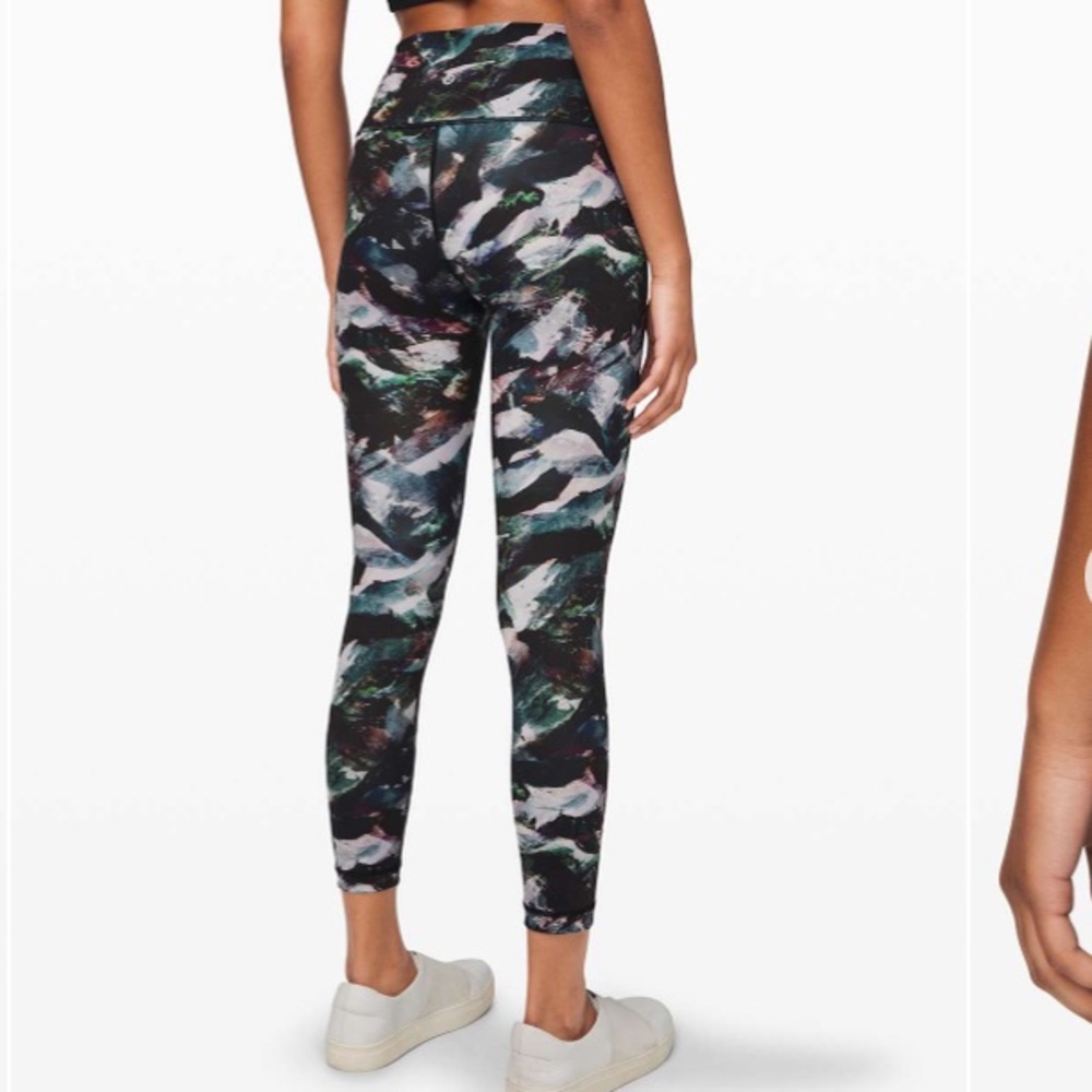 Lululemon wunder under